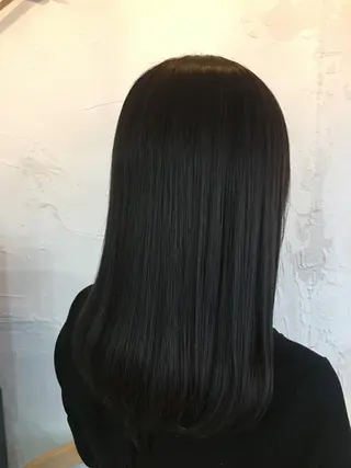 セミロング 松田 由紀子のヘアスタイル