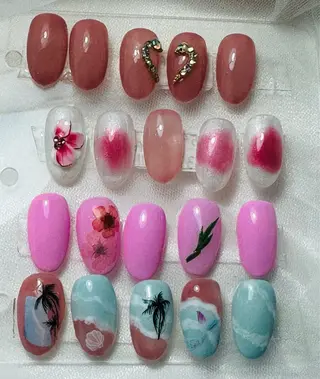 ネイル Regina レジーナのネイルデザイン