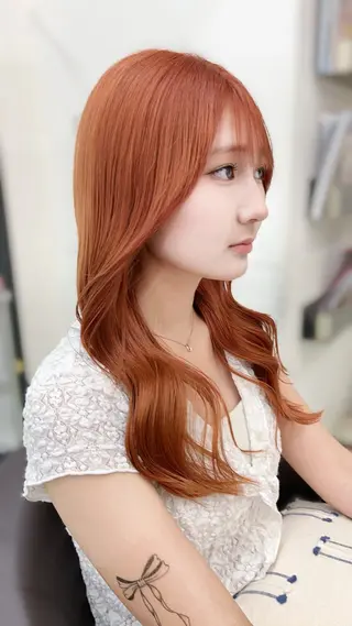 セミロング wil西宮レイヤー 西村徹のヘアスタイル