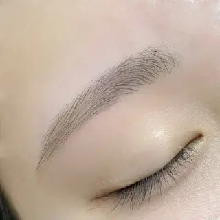 アイブロウ 88ottantotto所属・ハセガワ ミドリのマツエク・マツパデザイン