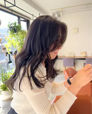 ロング カラー linna / 高槻 /大阪 / 耳ツボのヘアスタイル