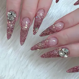 ネイル Nailsalon Merci所属・Merci momoのネイルデザイン