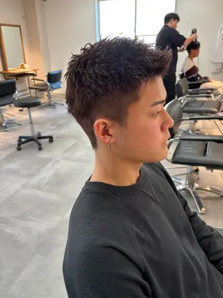 メンズ フェザーパーマ/韓国 /メンズカット/保立のヘアスタイル