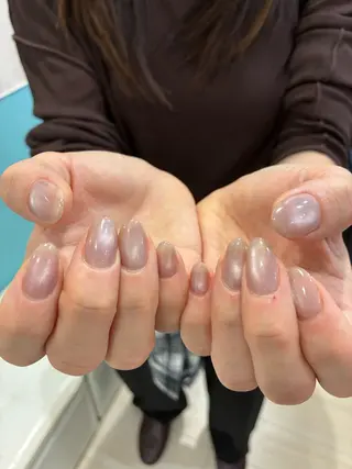 ネイル 13日3980円‼️ マグもデザインも◎のネイルデザイン