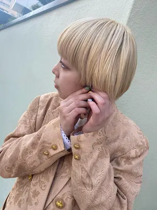 ショート カラー ブリーチカラーが人気 onnuのヘアスタイル