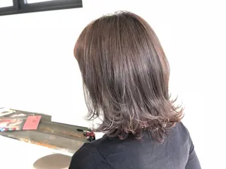 ミディアム カラー ハイトーン/レイヤー /ケアブリーチ石川治のヘアスタイル
