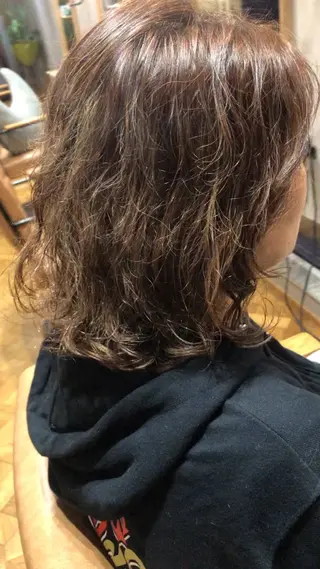 カラー SUZUNE 🐣カットモデルのヘアスタイル