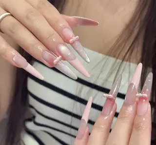 ネイル 小島 阿佑美のネイルデザイン