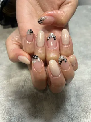 ネイル M`sプライベートサロン所属・Ｍ`s プライベートサロンのネイルデザイン