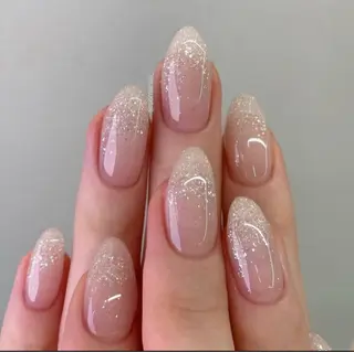 ネイル Maggie チョウチョウのネイルデザイン