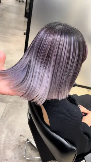 ショート カラー 及川シゲル 髪質改善講師のヘアスタイル