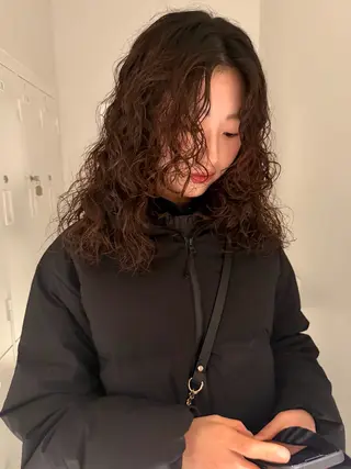 ミディアム パーマ 透明感カラー/パーマ オレンジmiyo⭐️のヘアスタイル