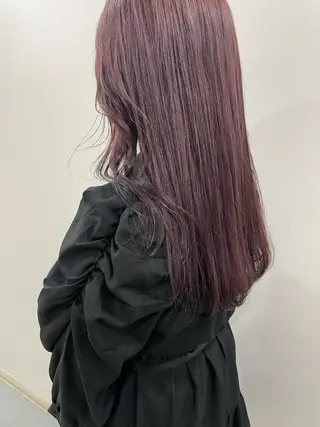 ロング カラー akane .のヘアスタイル