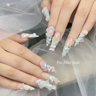 ネイル Pio Mielのネイルデザイン