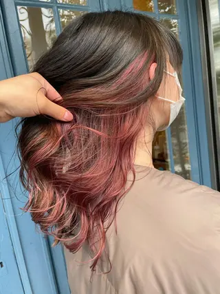 セミロング ブリーチ毛矯正.髪質 改善.髪にドラマをのヘアスタイル