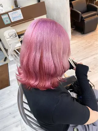 ミディアム カラー イワタ マハ/ minim hairのヘアスタイル