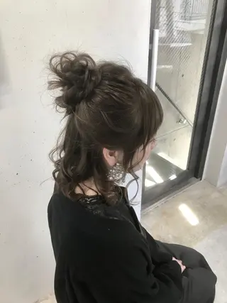 ミディアム ヘアアレンジ 新井 広樹のヘアスタイル