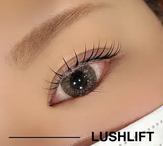 マツエク・マツパ eyelash Fiara by CYAN【フィアラバイシアン】所属・奥本 凜のマツエク・マツパデザイン