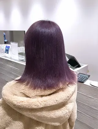 ミディアム カラー サキ🤍ハイトーン 🩰くびれ巻きヘアのヘアスタイル