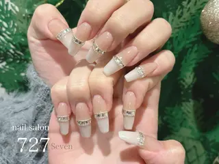 ネイル 727 nailのネイルデザイン