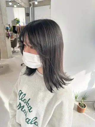 セミロング カイリ /レイヤーカットのヘアスタイル
