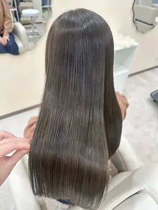 ロング CheRiR【シェリール】所属・cherir髪質改善 パーソナルカラー診断のヘアスタイル