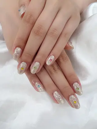 ネイル Romine所属・池田 優のネイルデザイン