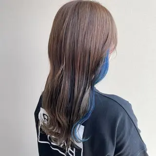 ミディアム カラー 切りっぱなしボブ/ 蒲生四丁目/伊藤瑠唯のヘアスタイル