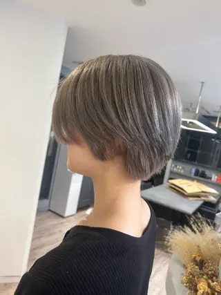ショート カラー ハイトーン特化サロン 🍑momo🍑のヘアスタイル