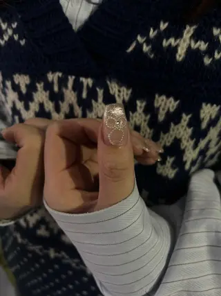 ネイル 小川 柚香のネイルデザイン