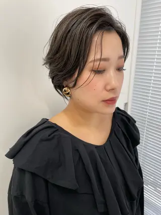 ショート カラー KARIOCA HEAD DESIGN所属・Sakairi Yunaのヘアスタイル