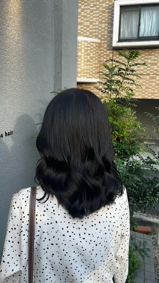 カラー 坂下 かのんのヘアスタイル