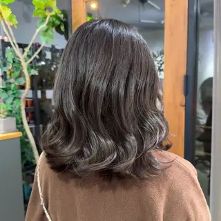 ミディアム カラー 吉田 葉音のヘアスタイル
