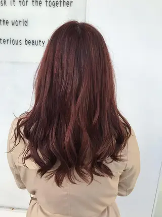 ロング カラー 保子 祐里香のヘアスタイル