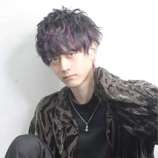 カラー カラー/アメ村/河合 顕正のヘアスタイル