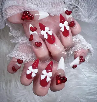 ネイル She   Nail所属・ISA_ BELLAのネイルデザイン