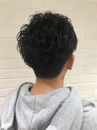 ショート フジサキ ケンのヘアスタイル