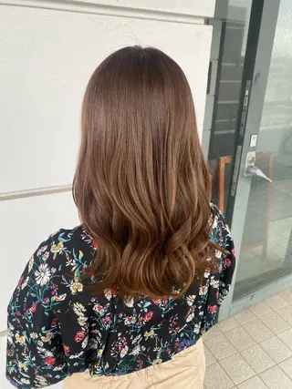 セミロング カラー 髪質改善特化🥣🫧 天神美容室のヘアスタイル