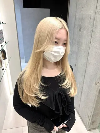 ロング カラー 透明感カラー・レイヤ ー🎀amika🎀のヘアスタイル