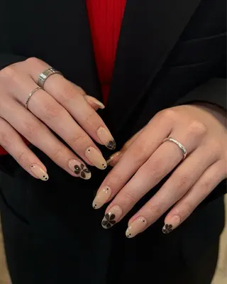 ネイル Nes.Nail所属・Miyagi Asamiのネイルデザイン