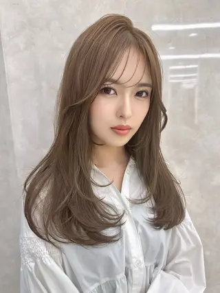 セミロング MAEUL 【マウル】栄のヘアスタイル