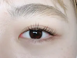 マツエク・マツパ アイブロウ 池袋駅韓国風🇰🇷 束感💗Tomoのマツエク・マツパデザイン