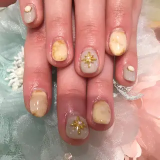 ネイル gotoday新宿店所属・鈴木 ゆいのネイルデザイン