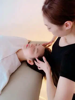 メンズ Laki  ドライヘッドスパ&ライトエステ所属・Laki  毛穴ケア とヘッドスパのサロンのエステ・リラクイメージ