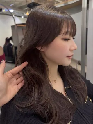 ミディアム SEAM所属・詩音 ／札幌美容師のヘアスタイル