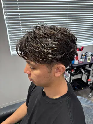 メンズ フェザーパーマ職人 🪽yutoのヘアスタイル