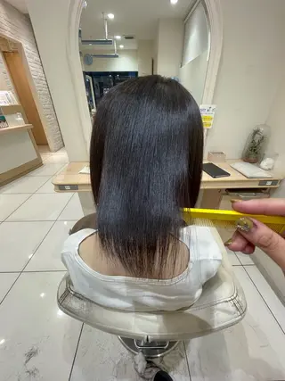 ミディアム 加藤 未歩のヘアスタイル