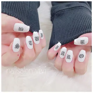 ネイル ＶＩＶＩ nailsalonのネイルデザイン
