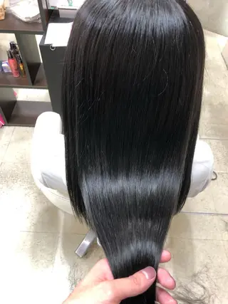 セミロング le. pidorgeのヘアスタイル