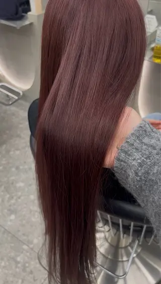 カラー Lond mare所属・あ い か 🎀 レイヤーカットのヘアスタイル